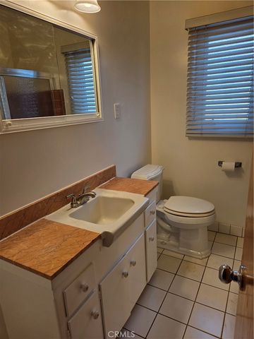 3520 E Harding, Long Beach, CA 90805