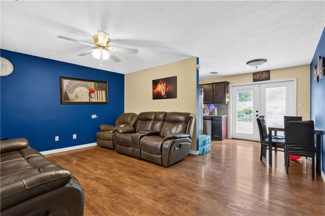 2333 Alpine Circle, Siloam Springs, AR 72761
