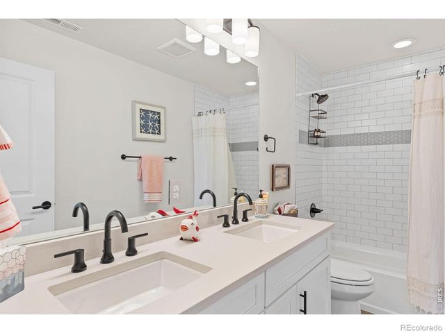 1013 Gabriella Lane, Berthoud, CO 80513