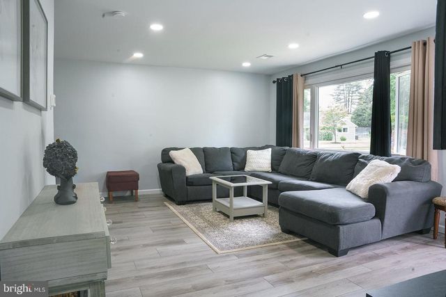 757 JANE RD, Jenkintown, PA 19046