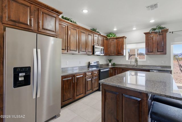 1878 Circulo Girasol, Rio Rico, AZ 85648