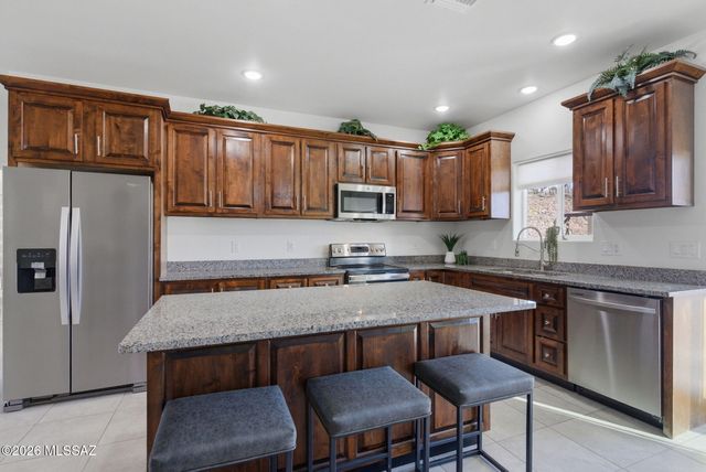 1878 Circulo Girasol, Rio Rico, AZ 85648