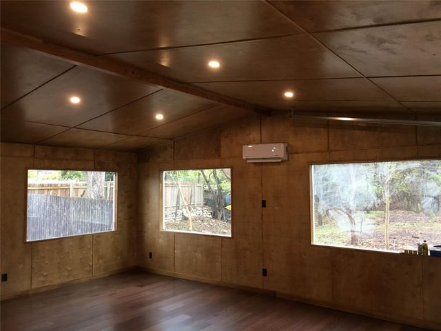 5405 Hudson ST, Austin, TX 78721