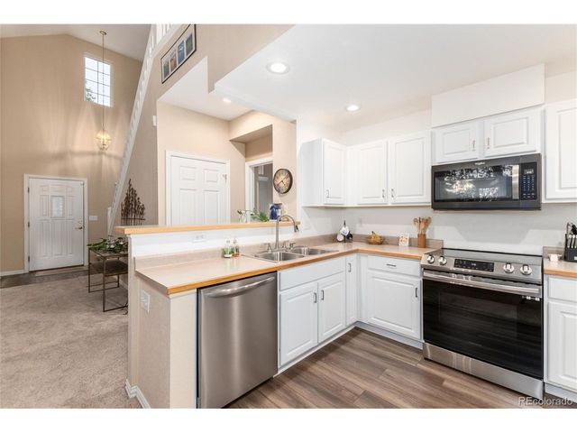 700 S Yarrow St, Lakewood, CO 80226