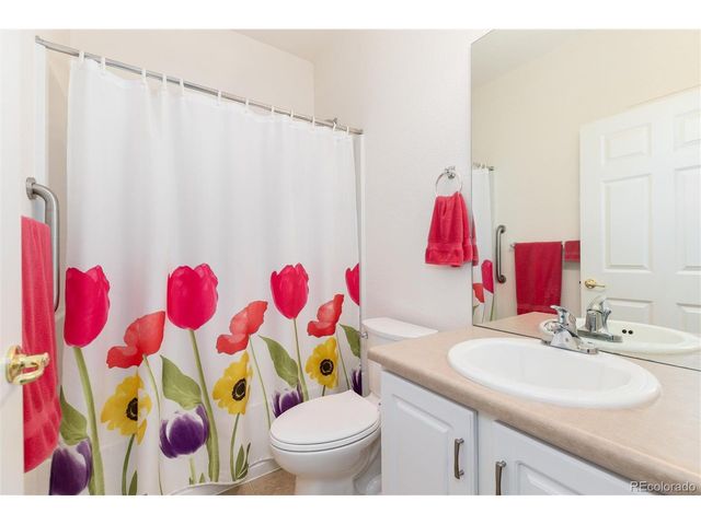 700 S Yarrow St, Lakewood, CO 80226