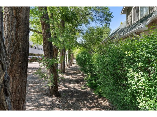 700 S Yarrow St, Lakewood, CO 80226