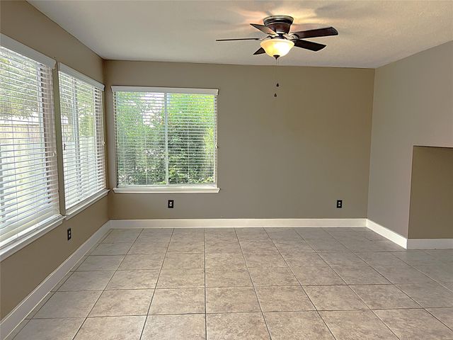 6819 Kingwood Glen Drive, Humble, TX 77346
