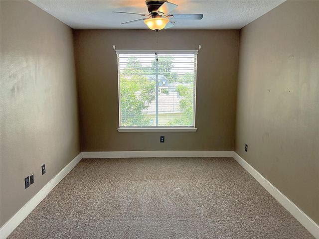 6819 Kingwood Glen Drive, Humble, TX 77346