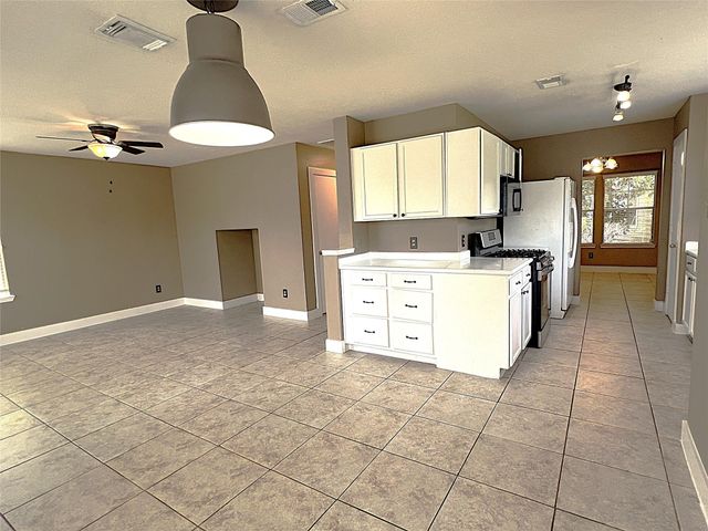 6819 Kingwood Glen Drive, Humble, TX 77346