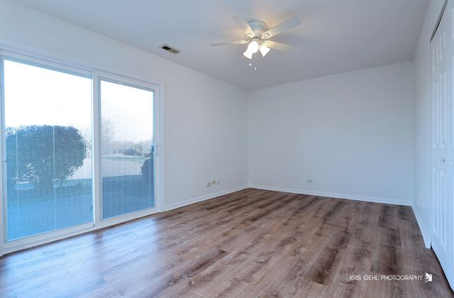 34026 N White Oak Lane, Gurnee, IL 60031