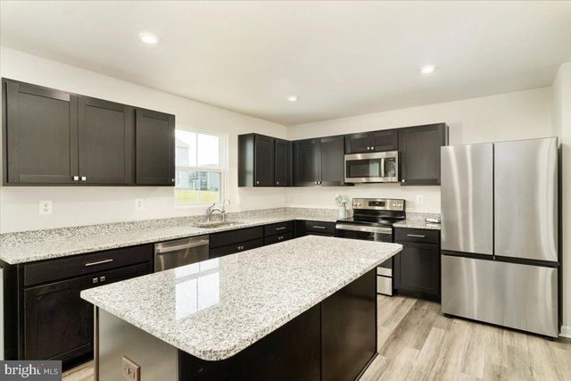 214 OTERO LN, Hedgesville, WV 25427