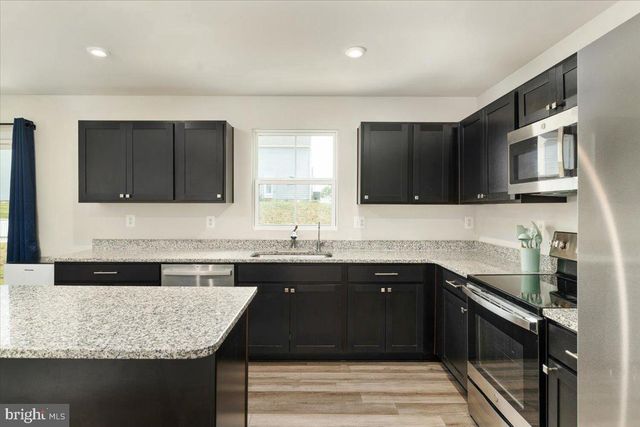 214 OTERO LN, Hedgesville, WV 25427