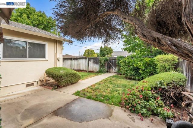 474 Jensen Street, Livermore, CA 94550