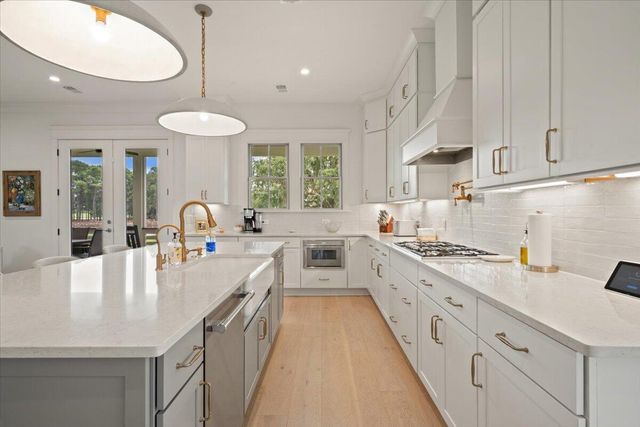 4517 Hope Plantation Drive, Johns Island, SC 29455