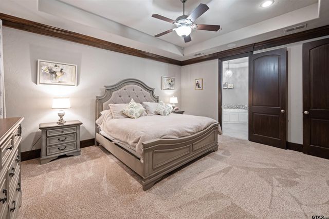 4002 Shadow Ridge Ln, Longview, TX 75605