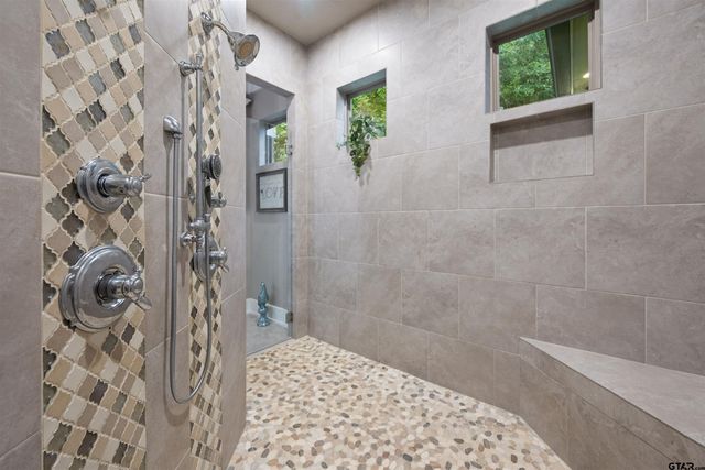 4002 Shadow Ridge Ln, Longview, TX 75605