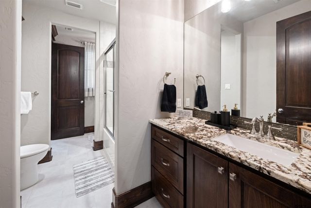4002 Shadow Ridge Ln, Longview, TX 75605