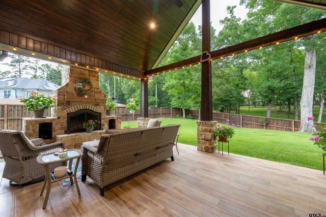 4002 Shadow Ridge Ln, Longview, TX 75605