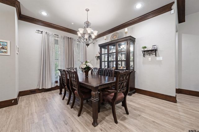4002 Shadow Ridge Ln, Longview, TX 75605