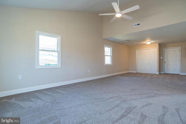 44 ELM LN, Levittown, PA 19054