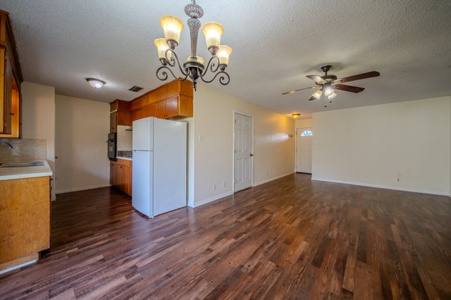 203 Leighton Drive, Terrell, TX 75160