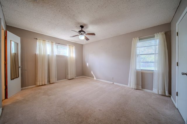 203 Leighton Drive, Terrell, TX 75160