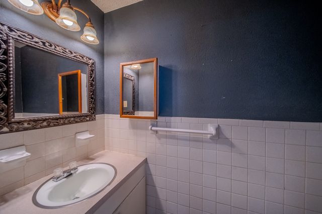 203 Leighton Drive, Terrell, TX 75160