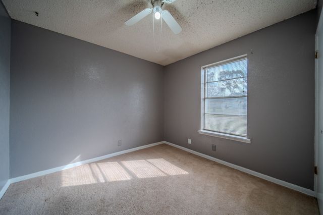 203 Leighton Drive, Terrell, TX 75160