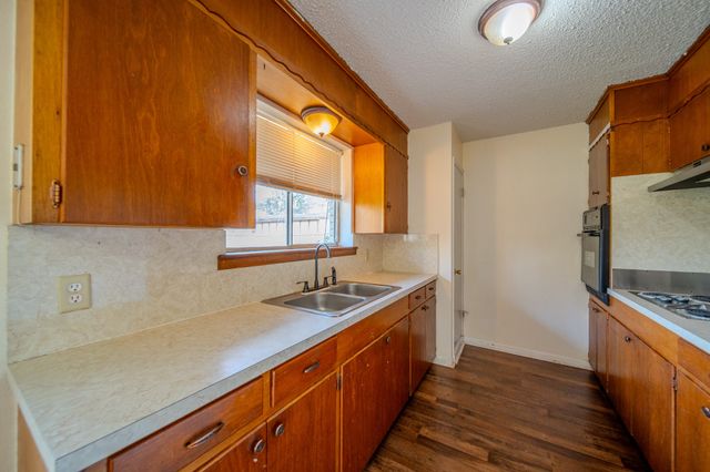 203 Leighton Drive, Terrell, TX 75160