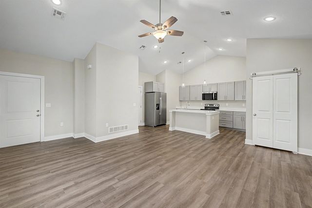 2716 Amelia Ln., Salina, KS 67401