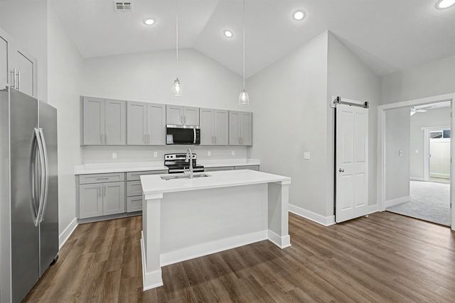 2716 Amelia Ln., Salina, KS 67401