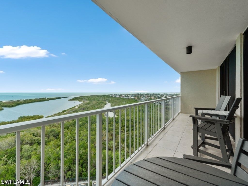 440 Seaview CT 1502, Marco Island, FL 34145