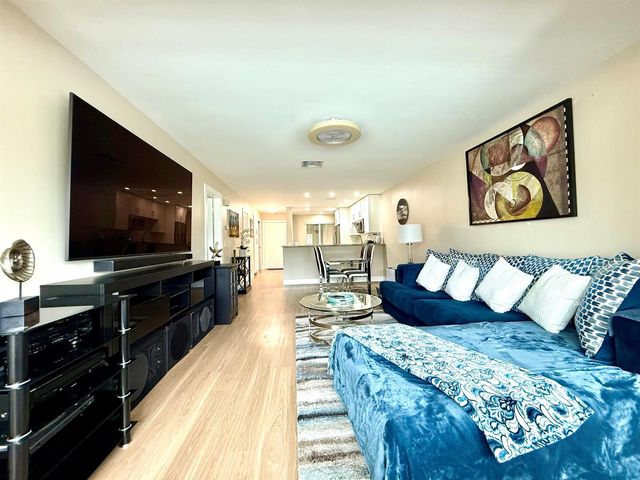 13916 Via Flora F, Delray Beach, FL 33484