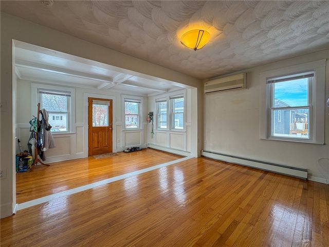 28 Burgess Drive, Warwick, RI 02886