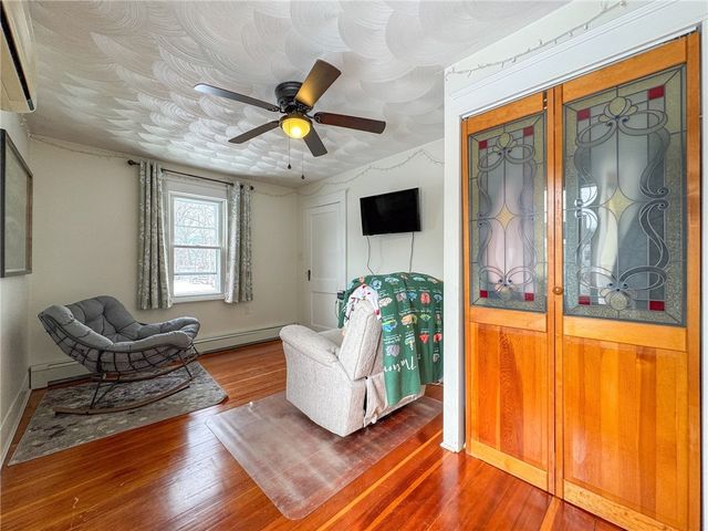 28 Burgess Drive, Warwick, RI 02886