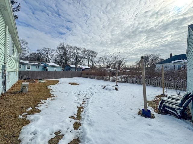 28 Burgess Drive, Warwick, RI 02886