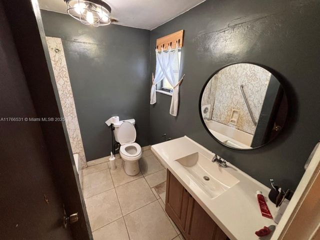 5390 Us Hwy 441 Se, Okeechobee, FL 34974