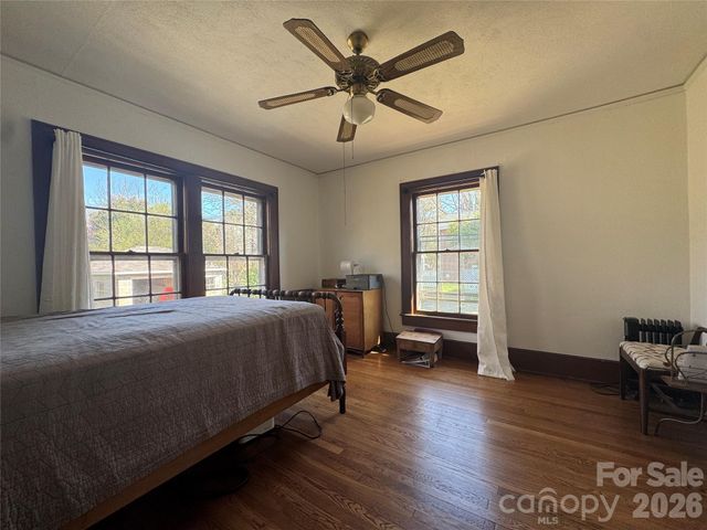 905 Conover Boulevard E, Conover, NC 28613