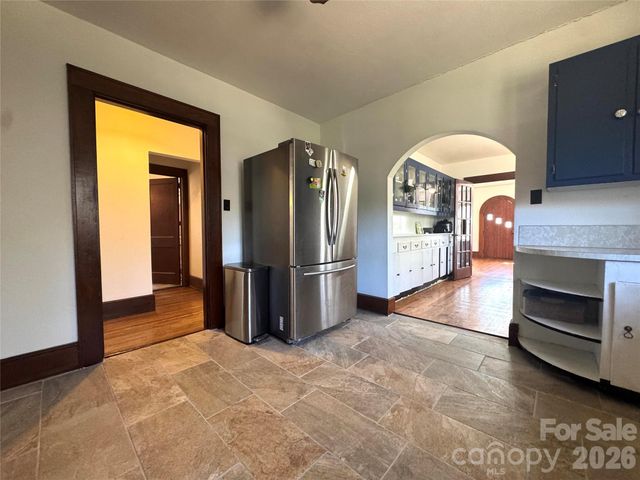 905 Conover Boulevard E, Conover, NC 28613