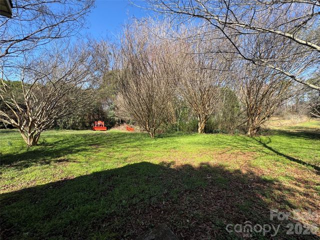 905 Conover Boulevard E, Conover, NC 28613