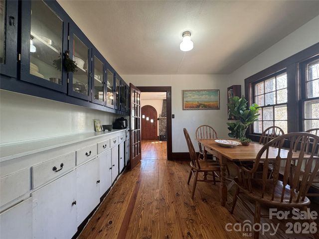 905 Conover Boulevard E, Conover, NC 28613