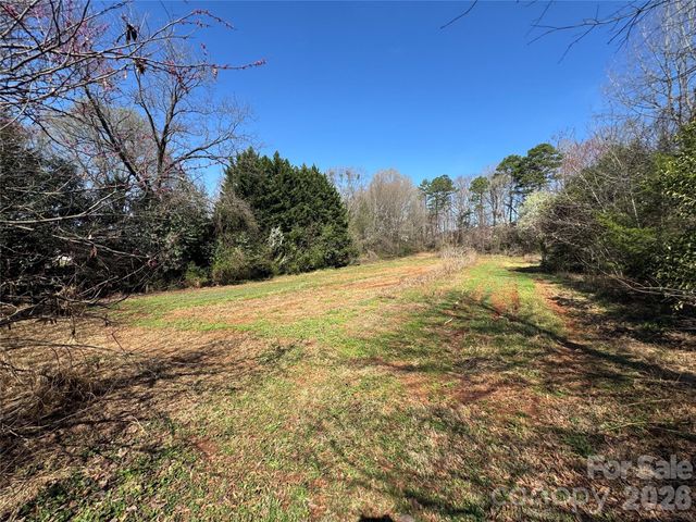 905 Conover Boulevard E, Conover, NC 28613