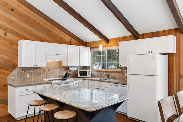 56926 E Park Lane 12, Sunriver, OR 97707