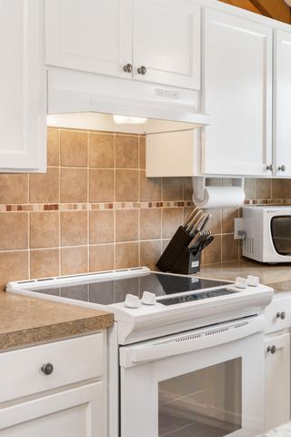 56926 E Park Lane 12, Sunriver, OR 97707