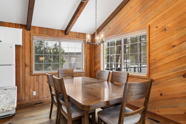 56926 E Park Lane 12, Sunriver, OR 97707