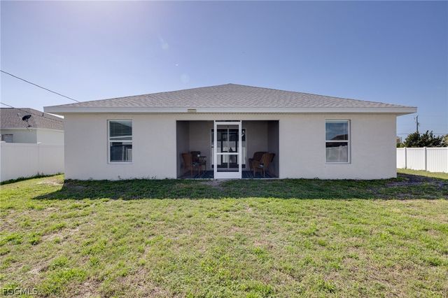 1351 NW 13th PL, Cape Coral, FL 33993
