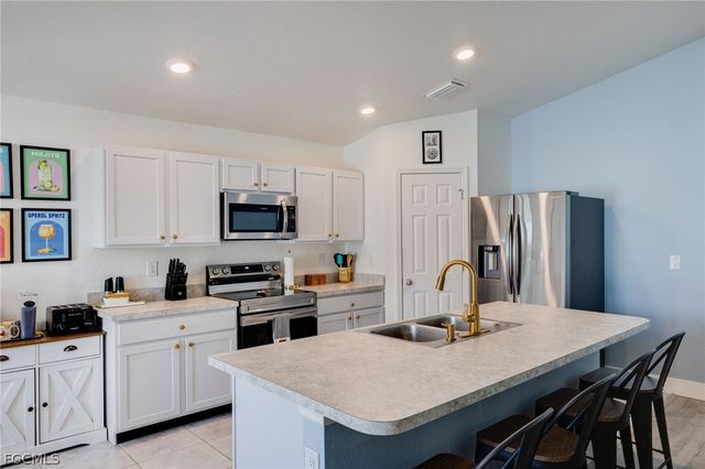 1351 NW 13th PL, Cape Coral, FL 33993