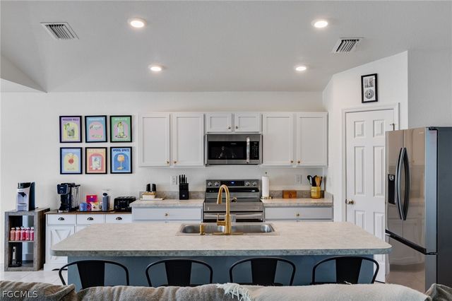 1351 NW 13th PL, Cape Coral, FL 33993