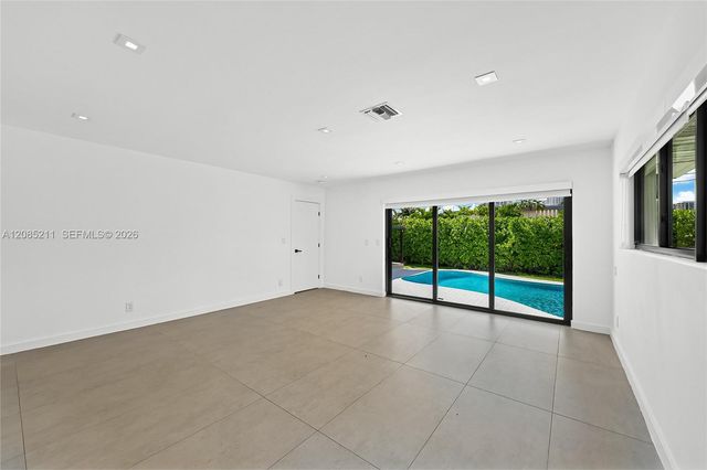 536 Hibiscus Drive ., Hallandale Beach, FL 33009