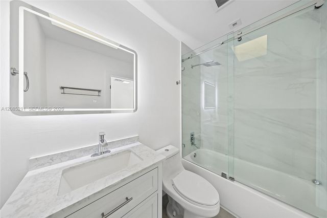 536 Hibiscus Drive ., Hallandale Beach, FL 33009